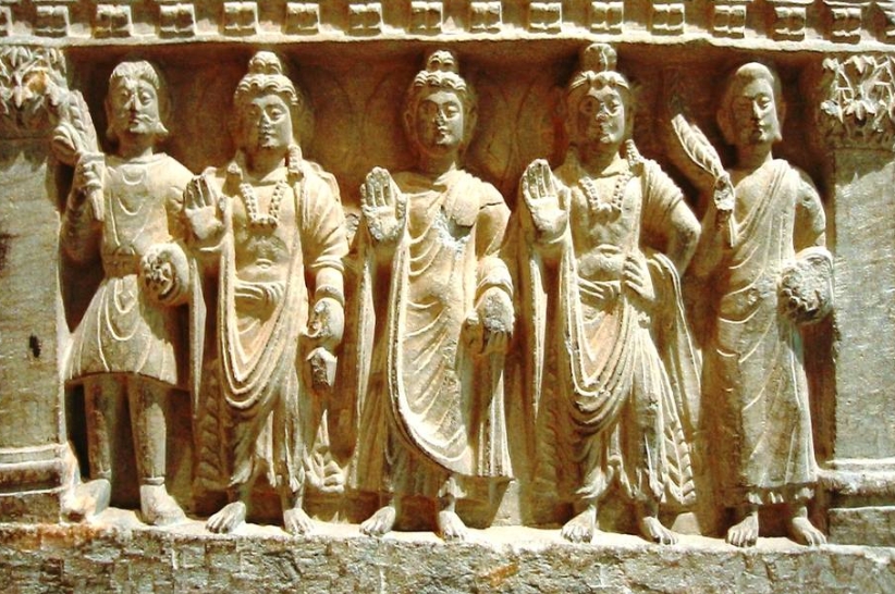 Chart outlining the major events, cultural achievements, and key figures associated with the Kushana dynasty under Kanishka's rule