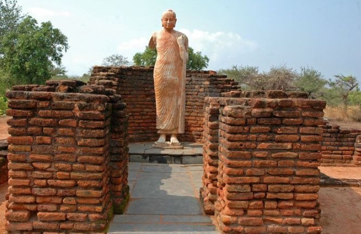 Buddha statue at Nagarjunakonda
